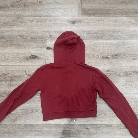 Tillys Maroon Cropped Zip-Up! - Picture 4 of 4